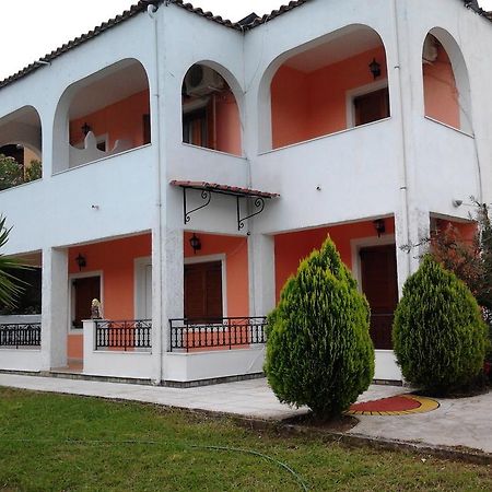 Digkas Apartments Kato Korakiana Екстериор снимка
