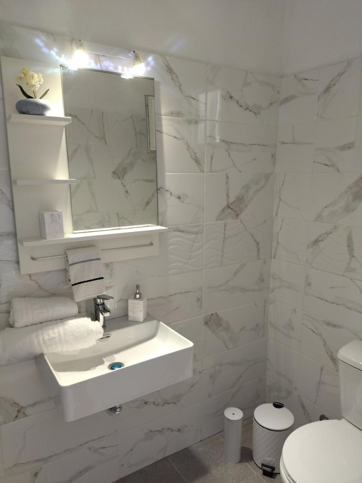 Digkas Apartments Kato Korakiana Екстериор снимка