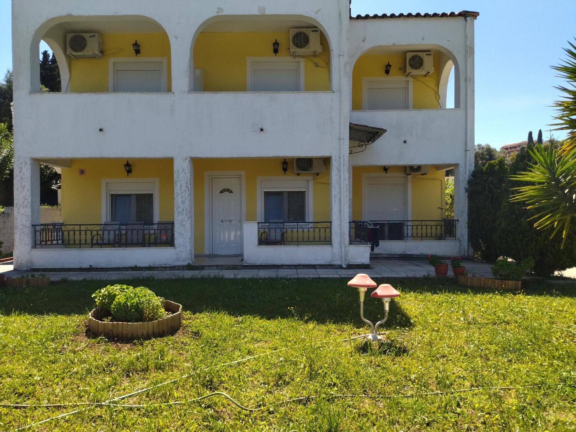 Digkas Apartments Kato Korakiana Екстериор снимка