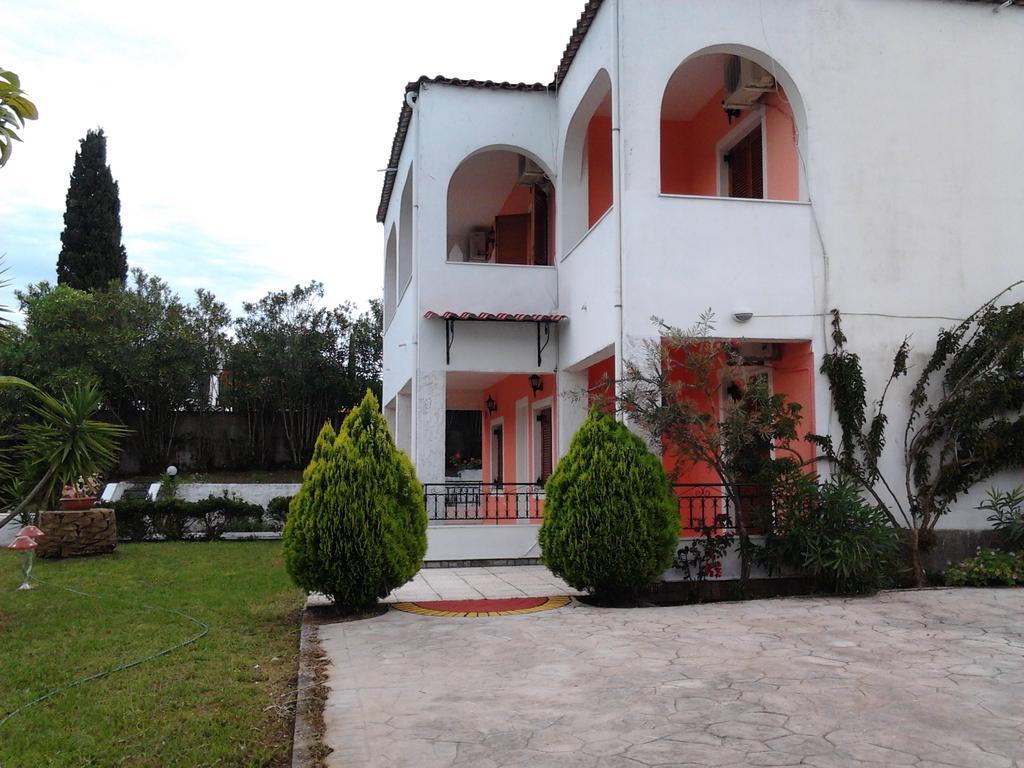 Digkas Apartments Kato Korakiana Екстериор снимка
